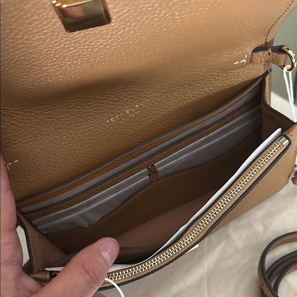 Tory Burch Thea flat Leather wallet crossbody - Picture 4 of 8